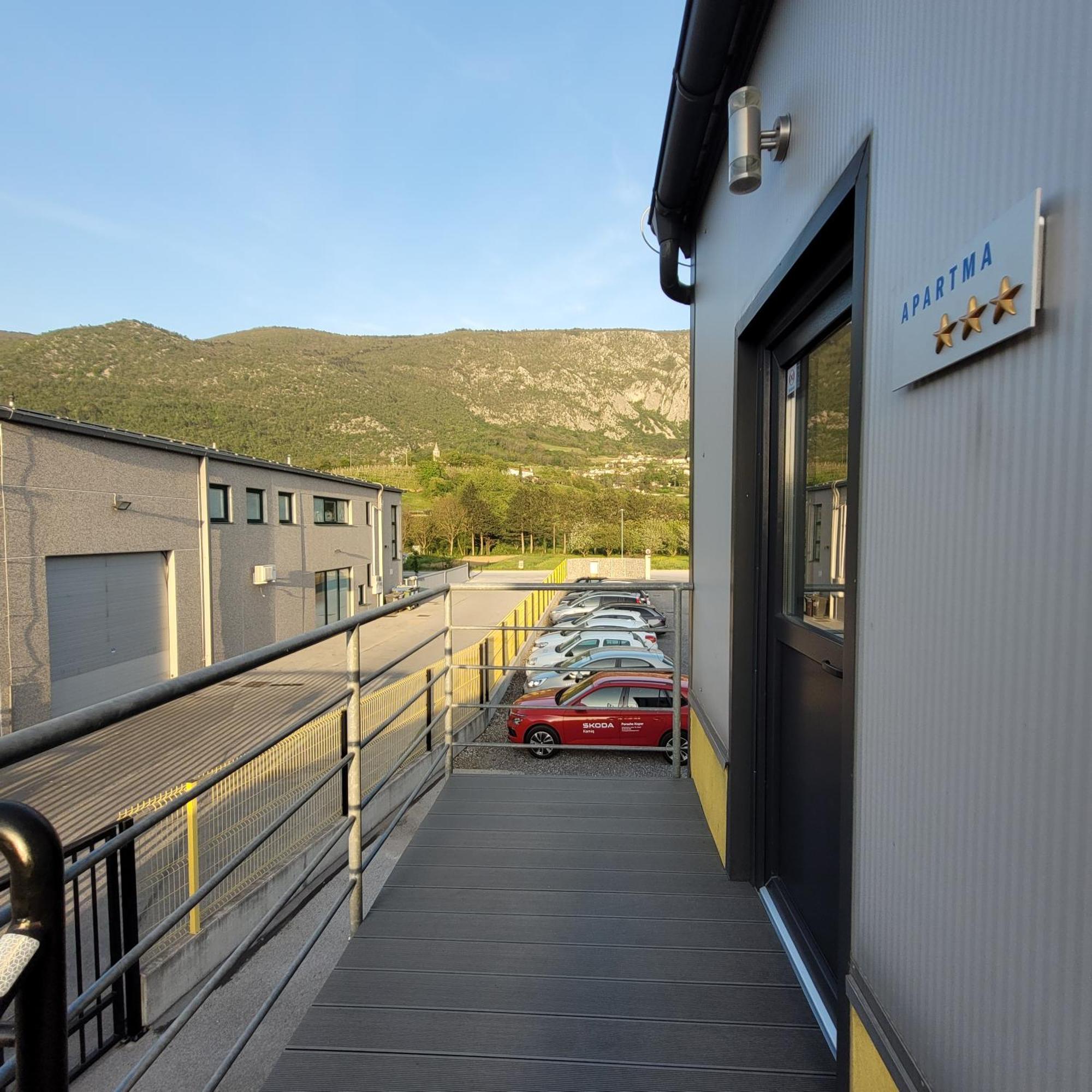 Apartment Stucin Vipava Exterior foto